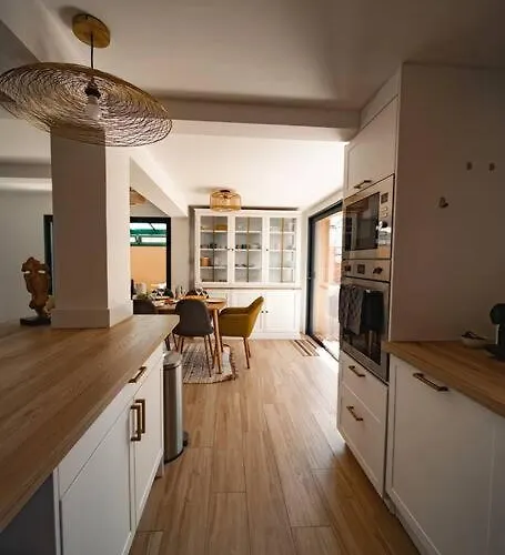 La Maison Du Soleil A 2 Pas De La *